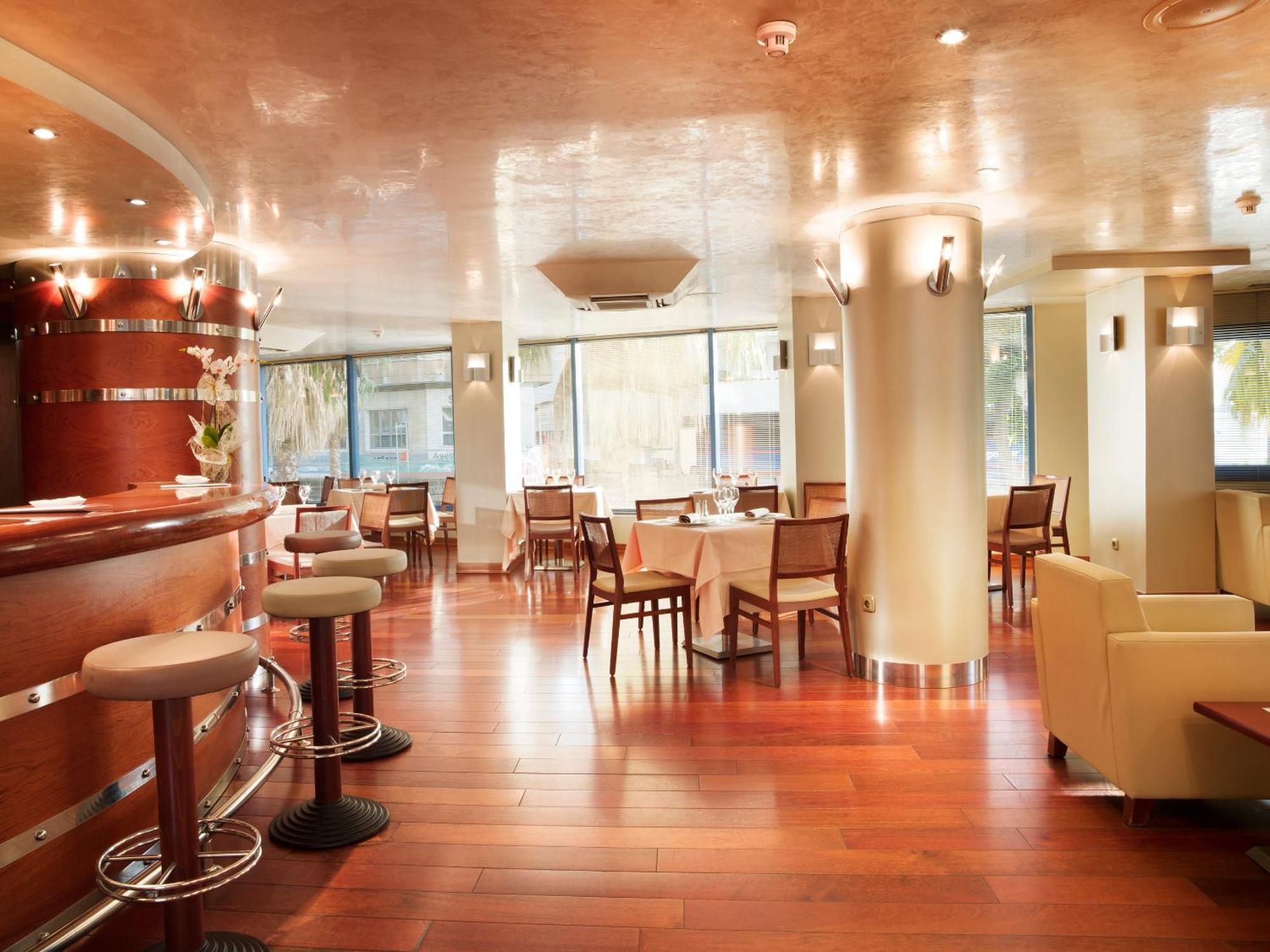 Hotel Ms Maestranza Malaga Restoran gambar